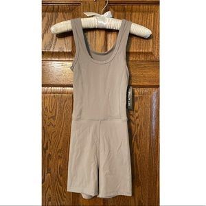 SET ACTIVE sportbody shortsuit — stone